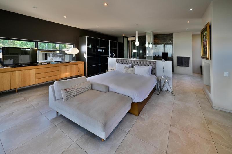3 Bedroom Property for Sale in Klein Zevenwacht Western Cape